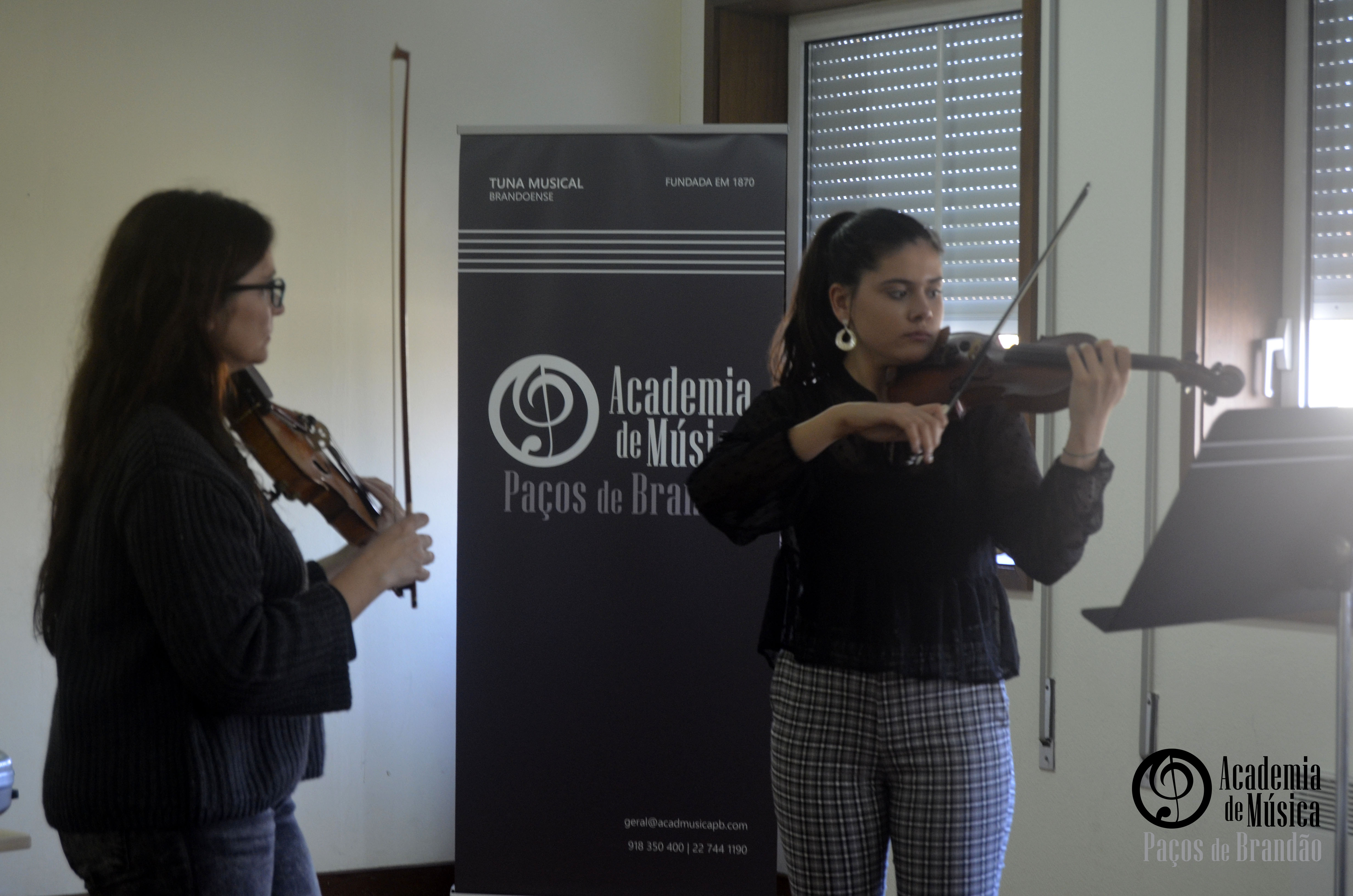 Alunas ARTEAM na masterclasse de violino com Anne Victorino d’ Almeida.